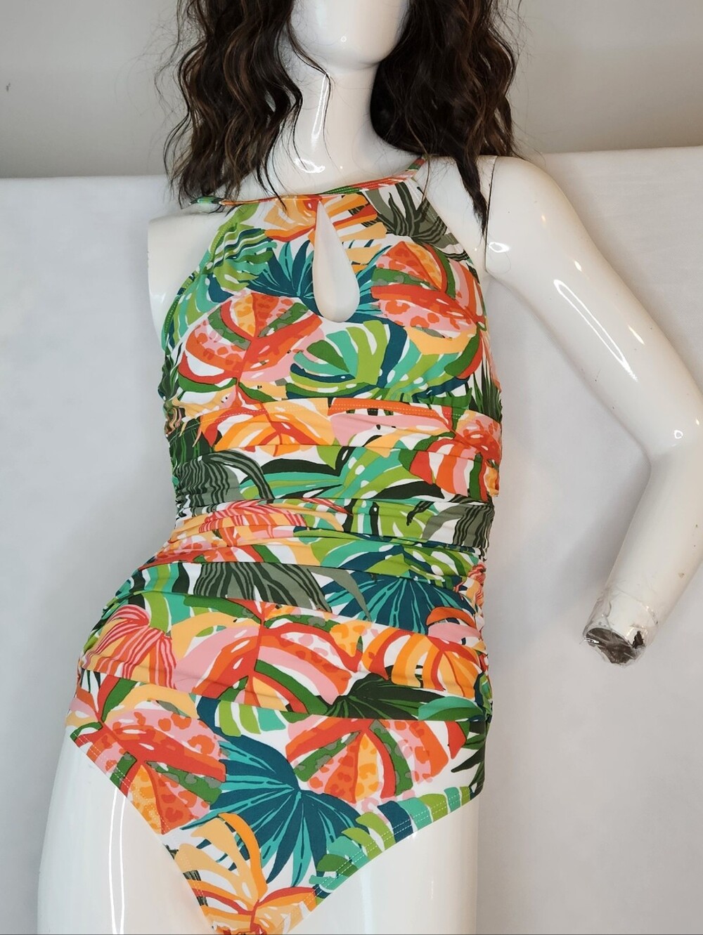Ellen Tracy Tropical Keyhole One-Piece Swimsuit Tropical Size 8 Tummy Control